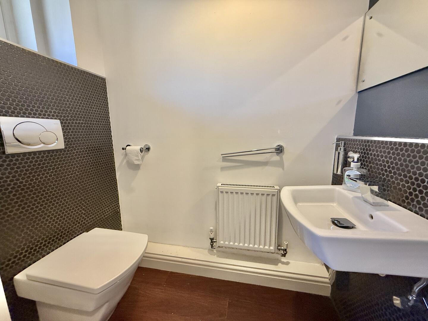 3 bed property in Dunstan Close, Penryn